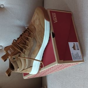 Vans Ultrarange Hi Di MTE Chipmunk/Marshmallow Size 9.5m/11w